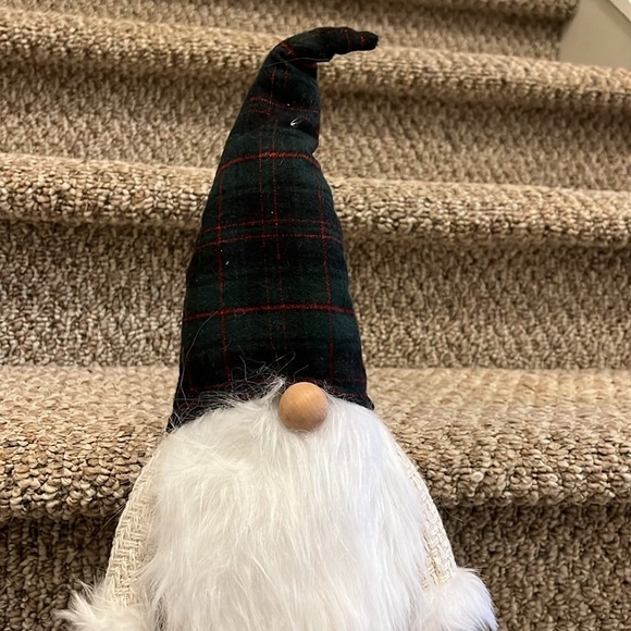 LIKE NEW POTTERY BARN CHRISTMAS GNOME - Picture 3 of 9